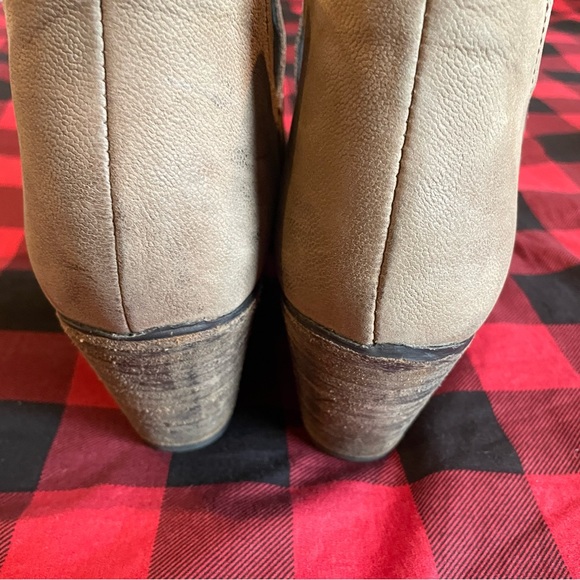 Steve Madden Bootie - Picture 5 of 5